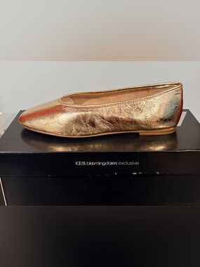 Aqua Women's Natural Ashle Flats | size: 6.5 | gold color